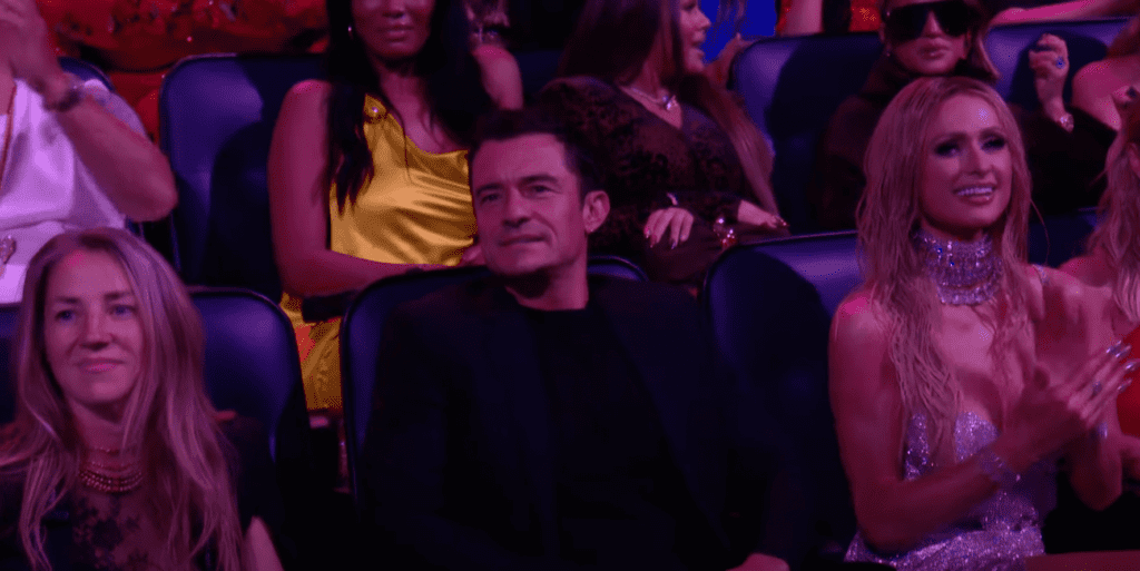 Orlando Bloom watches Katy Perry at the VMAs